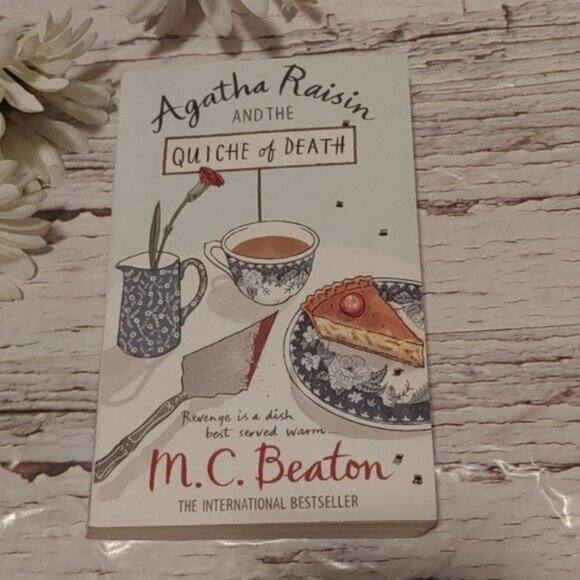 3/$13 Agatha Raisin and the Quiche of Death by M.C. Beaton - Picture 1 of 3